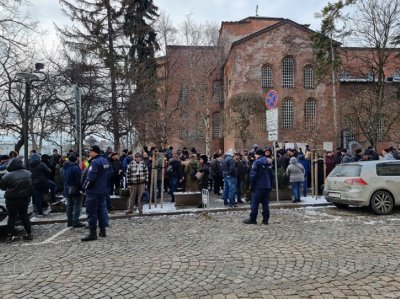 Протест блокира градския транспорт в София