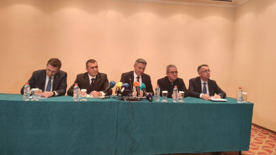 Лидерът на ДПС Мустафа Карадайъ обяви след заседанието на Централния