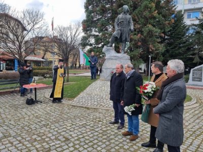 В Хасково тържествено бе почетена паметта на Капитан Петко войвода