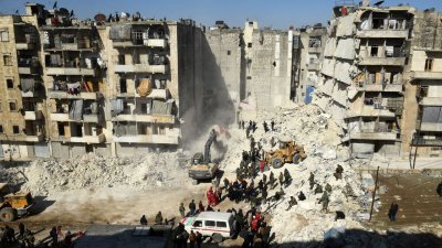 Проблеми с хуманитарната помощ оставя хиляди бедстващи в Сирия