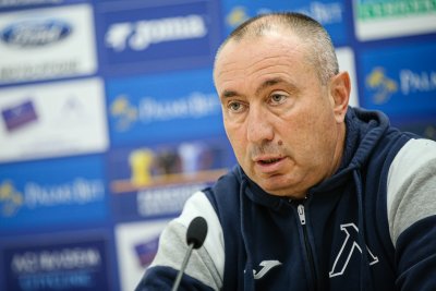 Старши треньорът на Левски Станимир Стоилов говори преди първия мач