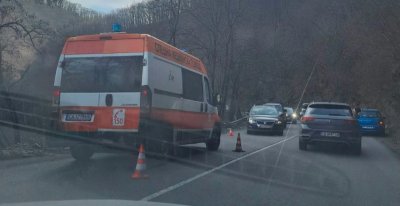 Инцидент блокира пътя София – Самоков Огромни задръствания са се