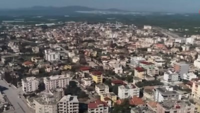 В Турция цял град оцеля в земетресението без жертви и щети