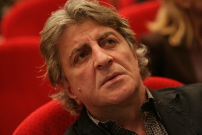 Главният режисьор на Народния театър Александър Морфов е бил заплашен