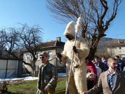 Белият кукер се завръща в Малко Търново