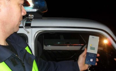 Пътни полицаи в Силистра хванаха 24 годишен мъж да шофира след