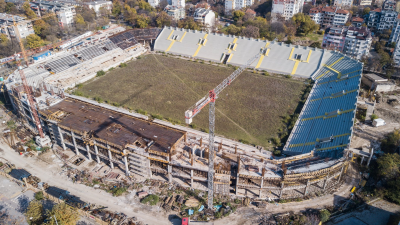 След Неделев още един удар по Ботев: Строителството на "Колежа" скоро няма да бъде подновено