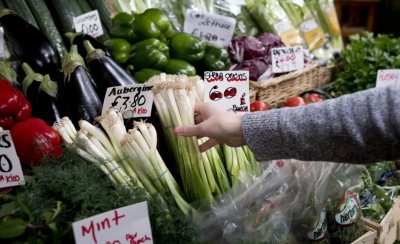 Инфлацията при храните във Великобритания достигна рекордните 17,1%