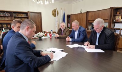 Днес кметът Пенчо Милков и представителите на Еърпорт Русе ООД