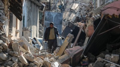 Нов трус от 5,6 удари Турция, има паднали сгради 