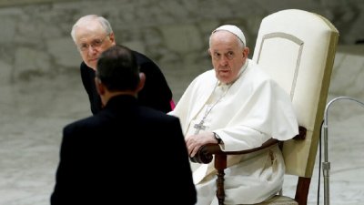 Папата реши: Кардиналите ще плащат наем