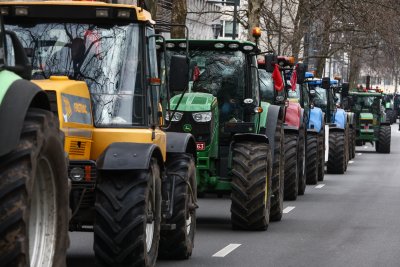 Заради протест: Хиляди трактори блокираха Брюксел