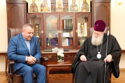 Патриарх Неофит се срещна с шефа на „Пирогов“