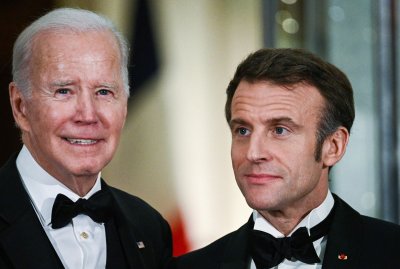 Президентът на Франция Еманюел Макрон обсъди с американския си колега Джо Байдън перспективите за