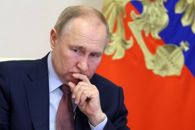 Репортерката Вера Десятова от Вести ФМ попита руския президент Владимир