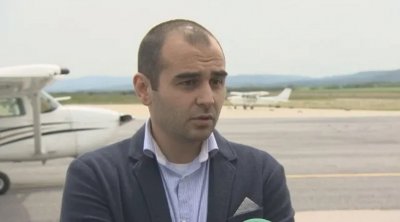 Пилотът на падналия по рано днес самолет в местността Побит камък
