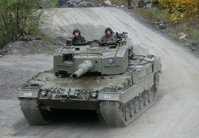 Украйна е започнала да произвежда снаряди за танкове от съветско време