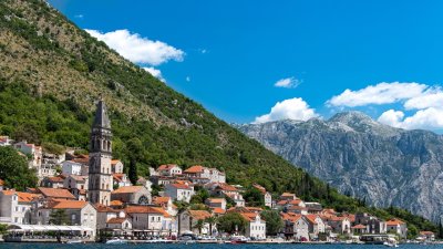 Черногорския остров Свети Марко близо до Тиват се продава за
