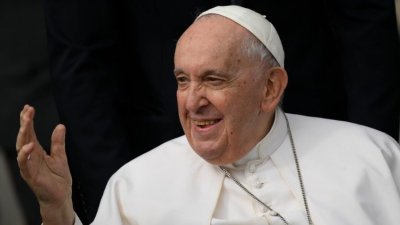 Папа Франциск изрази желание да посети Украйна но само при условие че