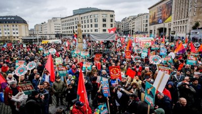 Национална стачка на публичния сектор в Белгия забави трафика в