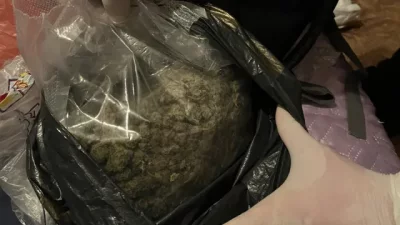 Задържаха наркотрафикант с близо килограм дрога в „Люлин"
