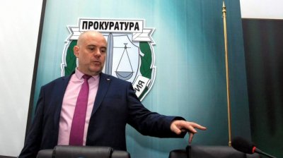 Безогледният политически натиск над Прокуратурата на Република България се дължи