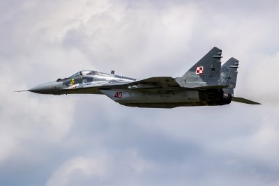 Полша ще достави на Украйна първоначална партида от 4 изтребителя МиГ 29  Това