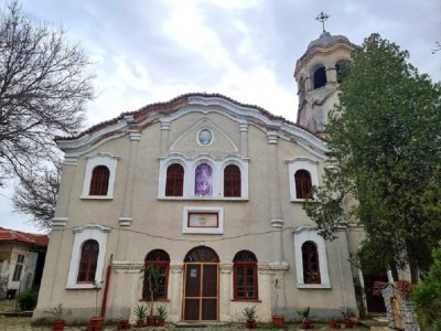 Разруха: Няма пари за най-старата църква в Ямбол 