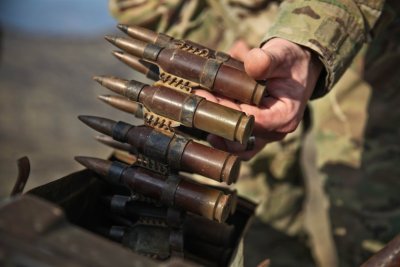 Северна Македония помага на Украйна с оръжие