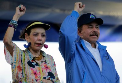 "Вещица" ли управлява Никарагуа? (СНИМКИ)