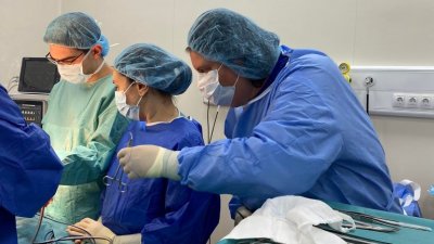Сложна чернодробна трансплантация извършиха лекарите във ВМА първа от