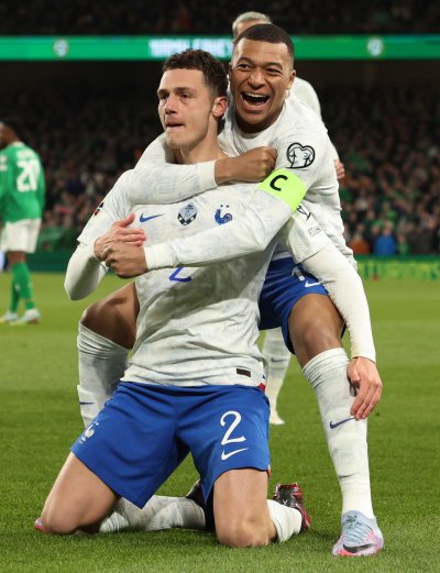 Футболистите на Франция записаха втора победа в европейските квалификации след