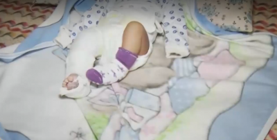 Родители на новородено в Благоевград твърдят че детето им е