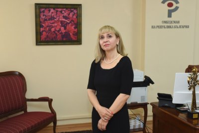 Омбудсманът Диана Ковачева сезира главния прокурор Иван Гешев служебния министър