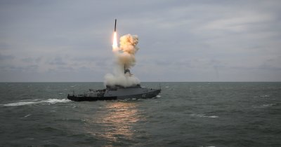 Русия показа мощта на ракетите "Кинжал" (ВИДЕО)