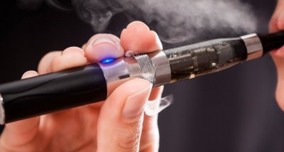 Над 500 белодробни заболявания в САЩ са свързани с е-цигари