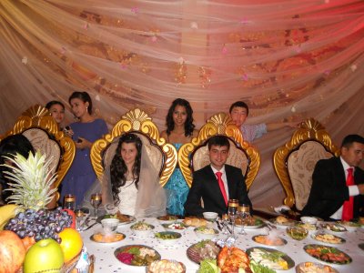 Узбекистан спира пищните сватби