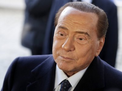Бившият италиански премиер Силвио Берлускони който от сряда е в интензивното