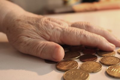 Плащат пенсионерските добавки за Великден 