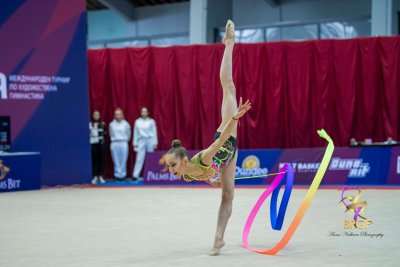 България спечели още четири медала от международния турнир по художествена