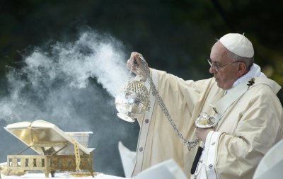 Папа Франциск ще отслужи тази сутрин традиционната си неделна великденска