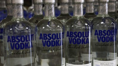 „Перно Рикар“ спира изцяло износа на водка „Абсолют“ за Русия