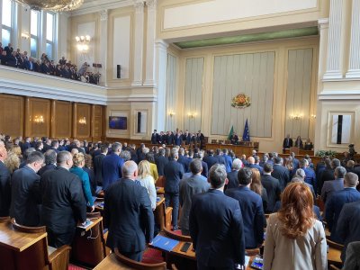 Депутатите решават кой да е председател на 49 ото Народно събрание