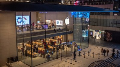 Apple отвори първия си магазин в Индия Той е наречен