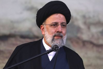 Иранският президент Ебрахим Раиси отново отправи заплахи към Израел по време на военен