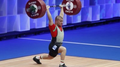 Валентин Генчев остана едва шести в категория до 67 кг