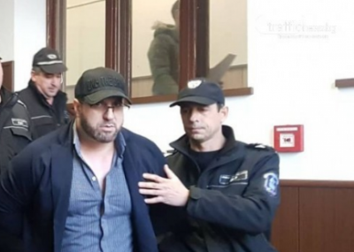 Изнасилвачът Пеньо Мангъров кара дрогиран ламборгини в София