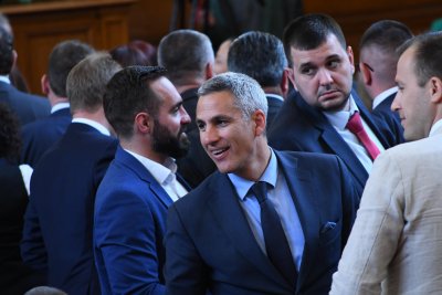Андрей Гюров: Няма да следваме линията на ГЕРБ за списъка с имената на министри 
