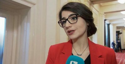 Поради липсата на доверие между водещите политически сили трябват нови