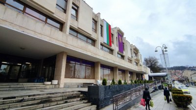 Общинският съвет във Велико Търново гласува 144 милиона лева да